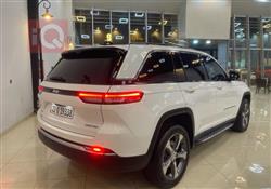 جیپ گراند شیرۆکی